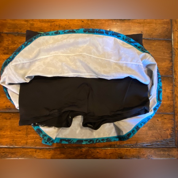 Lululemon tennis skirts (3) - Picture 8 of 8